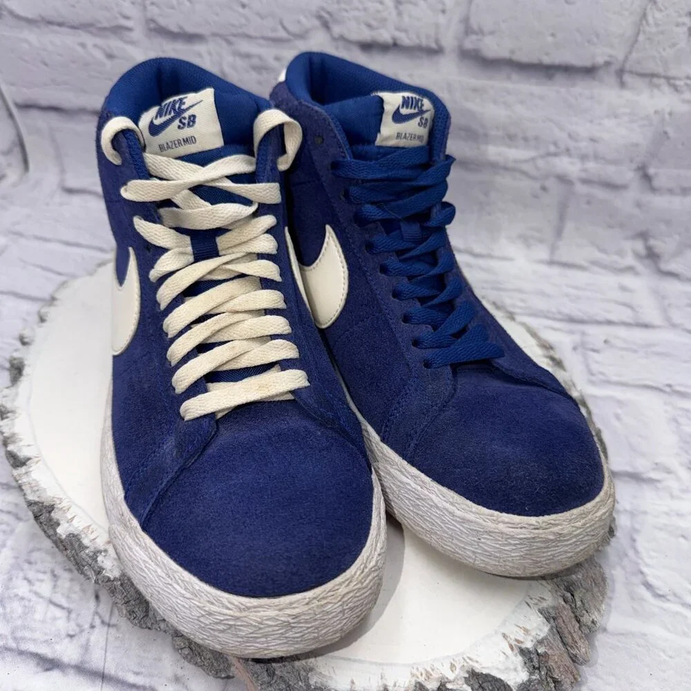 Nike SB Boys Blazer Mid Royal Blue / White Sneaker Size 6 Shoes